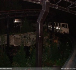 Monorail & Grottenblitz