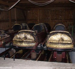 Wildwasserbahn I Boot