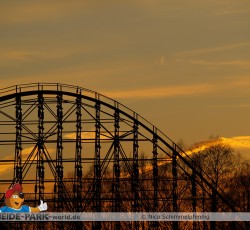 Colossos im Sonnenuntergang