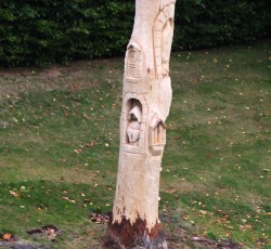 Schnitzerei bei Big Loop