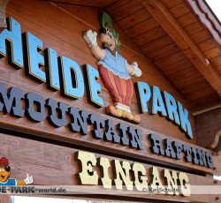 Schild: Mountain Rafting