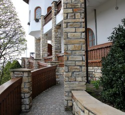 Schweizer Bobbahn Wartebereich