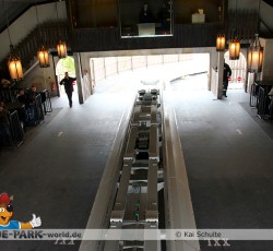 Flug der Dämonen: Station