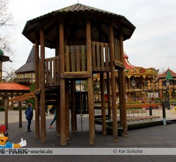 Spielplatz am Nostalgiekarussell