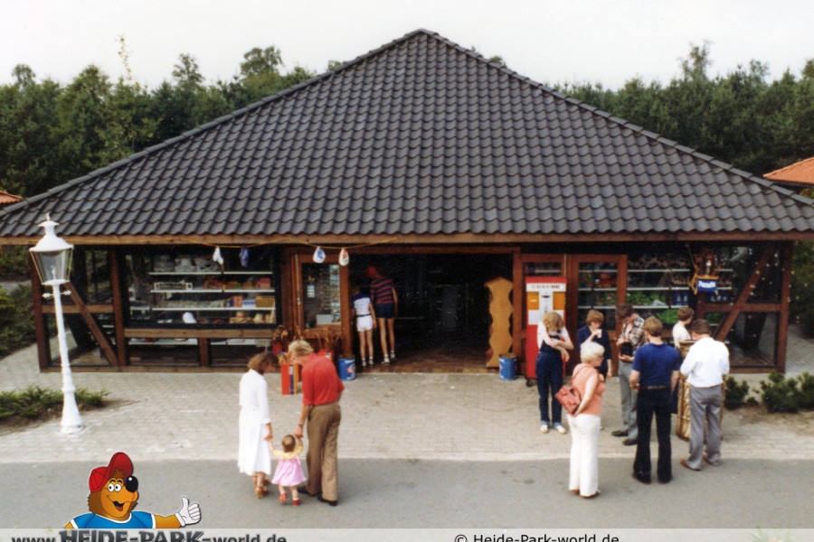 Souvenir Shopping Center