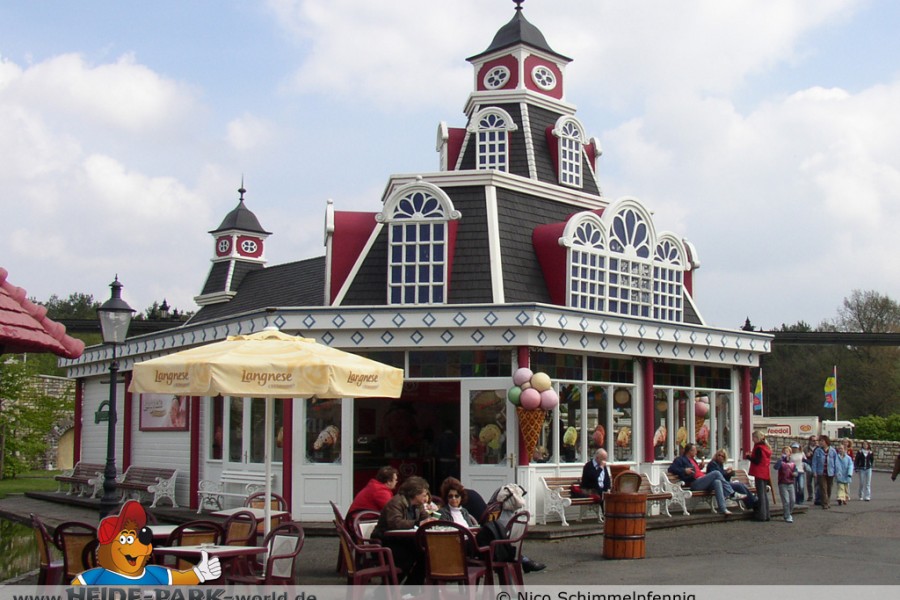 Eispalast / Cafè Mississippi-Dampfer