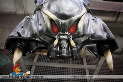 Bremer Graffiti-Künstler besprüht Wagen von Deutschlands erstem Wing Coaster