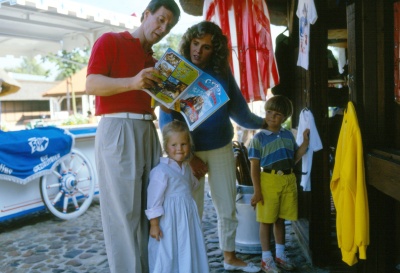 Alte Parkvideos, Flyer, Parkpläne und Musik.