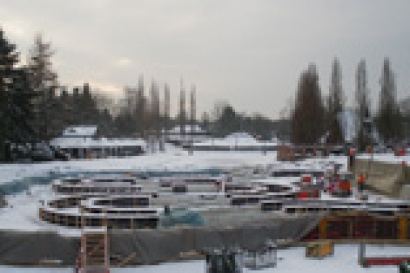 Trotz Schnee und Kälte wird piratenmässig gebaut