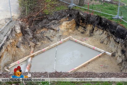 Erste Fundamente werden gegossen
