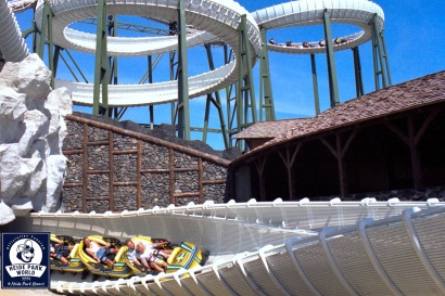 Fertigstellung der Landschaft rund um die Bobbahn