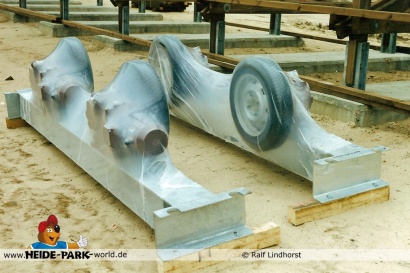 Brems- und Antriebseinheiten im Park angekommen